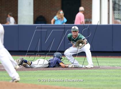 Thumbnail 3 in Lake Dallas vs Arlington Heights (UIL 5A Quarterfinal) photogallery.