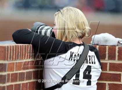 Thumbnail 2 in Lake Dallas vs Arlington Heights (UIL 5A Quarterfinal) photogallery.
