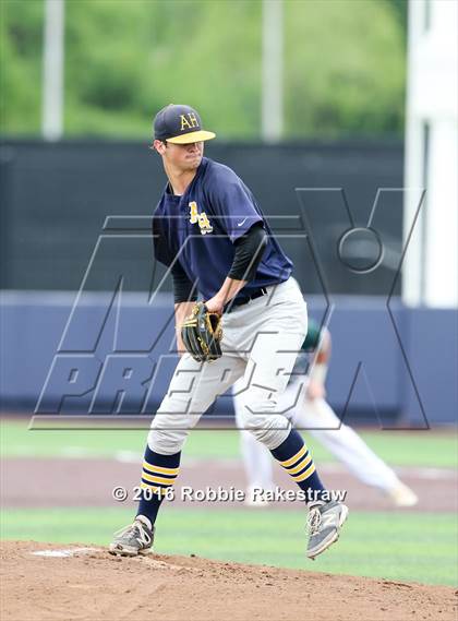 Thumbnail 2 in Lake Dallas vs Arlington Heights (UIL 5A Quarterfinal) photogallery.