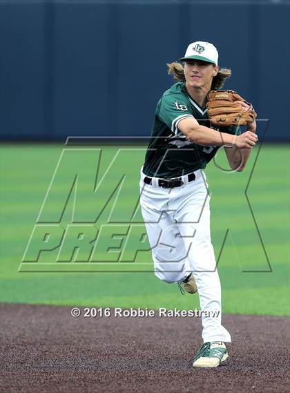 Thumbnail 2 in Lake Dallas vs Arlington Heights (UIL 5A Quarterfinal) photogallery.