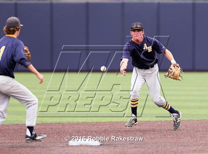 Thumbnail 1 in Lake Dallas vs Arlington Heights (UIL 5A Quarterfinal) photogallery.