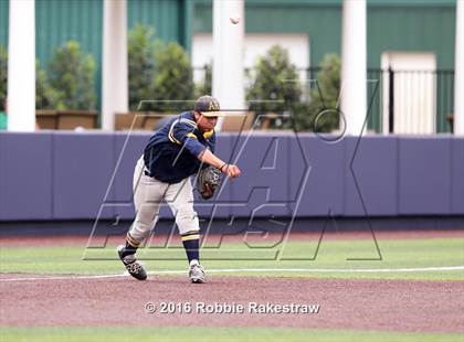 Thumbnail 2 in Lake Dallas vs Arlington Heights (UIL 5A Quarterfinal) photogallery.