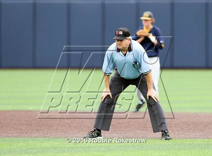 Thumbnail 2 in Lake Dallas vs Arlington Heights (UIL 5A Quarterfinal) photogallery.