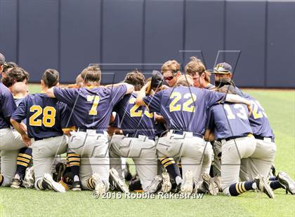Thumbnail 2 in Lake Dallas vs Arlington Heights (UIL 5A Quarterfinal) photogallery.