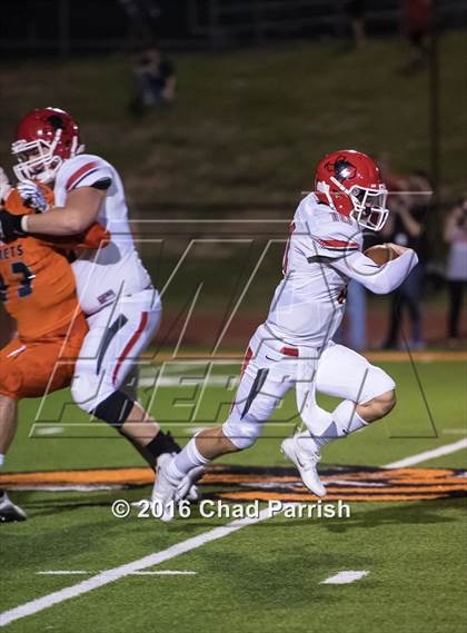 Thumbnail 3 in Van @ Mineola photogallery.