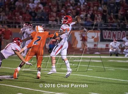 Thumbnail 3 in Van @ Mineola photogallery.
