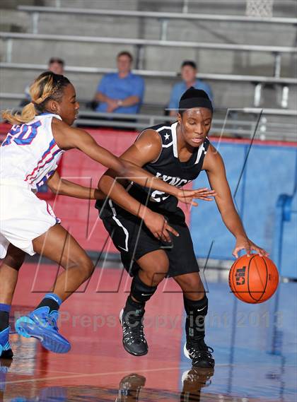 Thumbnail 1 in Bishop Lynch @ Duncanville (Thanksgiving Hoopfest) photogallery.