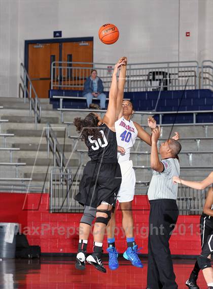 Thumbnail 2 in Bishop Lynch @ Duncanville (Thanksgiving Hoopfest) photogallery.