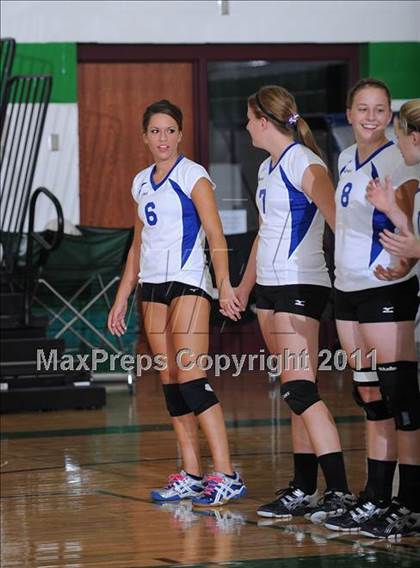 Thumbnail 3 in Clear Lake @ Siren photogallery.