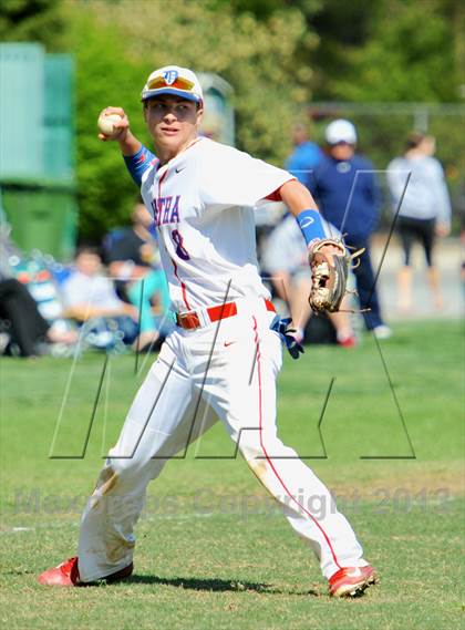 Thumbnail 3 in Paul VI @ DeMatha photogallery.