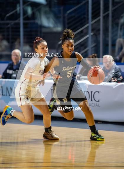 Thumbnail 3 in Eastlake vs. Bellarmine Prep (King Showcase) photogallery.