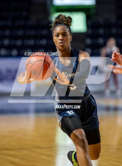 Thumbnail 1 in Eastlake vs. Bellarmine Prep (King Showcase) photogallery.