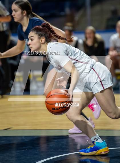Thumbnail 2 in Eastlake vs. Bellarmine Prep (King Showcase) photogallery.