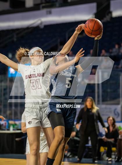 Thumbnail 2 in Eastlake vs. Bellarmine Prep (King Showcase) photogallery.