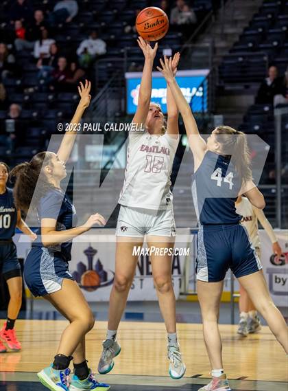 Thumbnail 3 in Eastlake vs. Bellarmine Prep (King Showcase) photogallery.