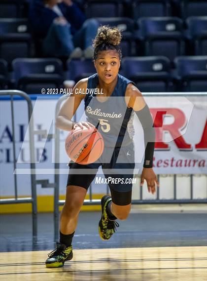 Thumbnail 1 in Eastlake vs. Bellarmine Prep (King Showcase) photogallery.