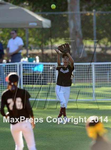 Thumbnail 1 in St. Paul vs. La Serna (CIF-SS D3 Final) photogallery.