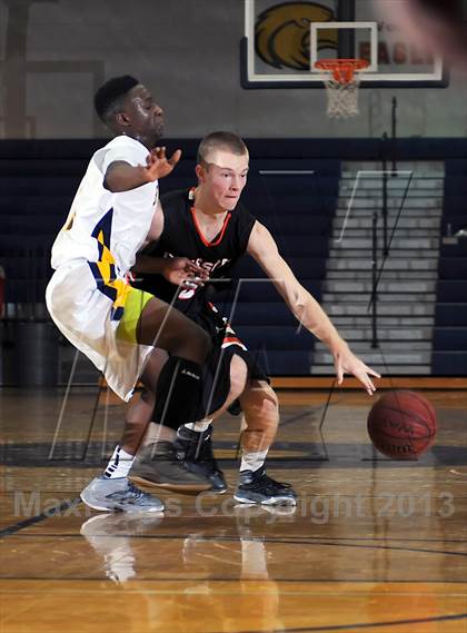 Thumbnail 2 in Buckhorn vs. Grissom (Columbia Classic) photogallery.