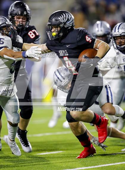 Thumbnail 3 in Paris vs Argyle (UIL 4A Quarterfinal Playoff) photogallery.