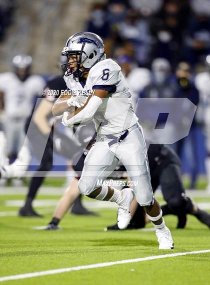 Thumbnail 1 in Paris vs Argyle (UIL 4A Quarterfinal Playoff) photogallery.