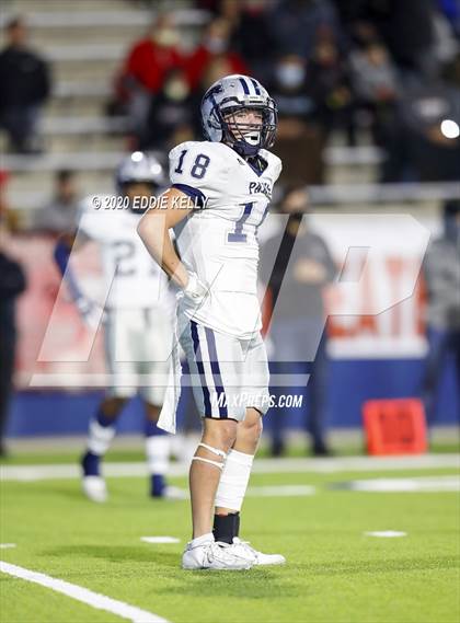Thumbnail 2 in Paris vs Argyle (UIL 4A Quarterfinal Playoff) photogallery.