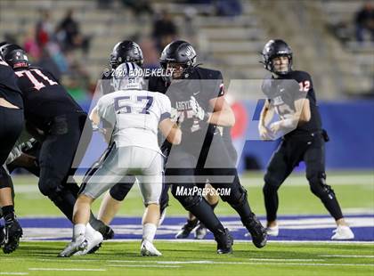 Thumbnail 3 in Paris vs Argyle (UIL 4A Quarterfinal Playoff) photogallery.
