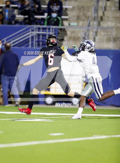 Thumbnail 1 in Paris vs Argyle (UIL 4A Quarterfinal Playoff) photogallery.