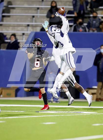 Thumbnail 3 in Paris vs Argyle (UIL 4A Quarterfinal Playoff) photogallery.