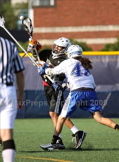 Thumbnail 2 in Gowanda vs. Silver Creek (Section 6 Class C Final) photogallery.