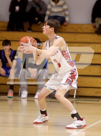 Thumbnail 3 in Cloverdale @ Ferndale (Stokes Tournament Third Place) photogallery.