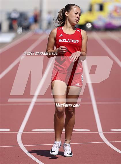 Thumbnail 1 in Herd Roundup @ Elk Grove HS photogallery.