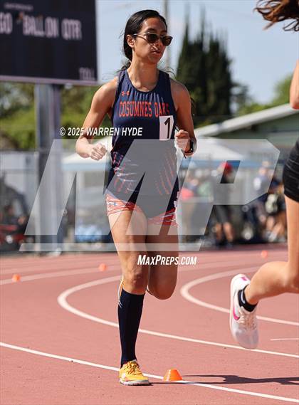 Thumbnail 2 in Herd Roundup @ Elk Grove HS photogallery.
