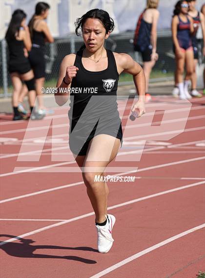 Thumbnail 2 in Herd Roundup @ Elk Grove HS photogallery.