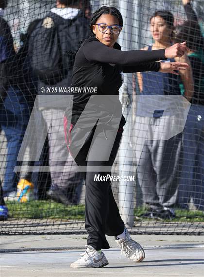 Thumbnail 1 in Herd Roundup @ Elk Grove HS photogallery.