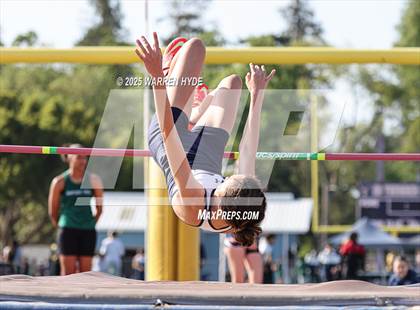 Thumbnail 1 in Herd Roundup @ Elk Grove HS photogallery.