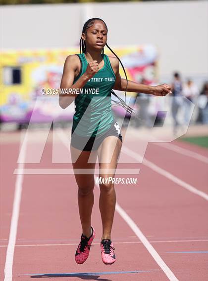 Thumbnail 3 in Herd Roundup @ Elk Grove HS photogallery.