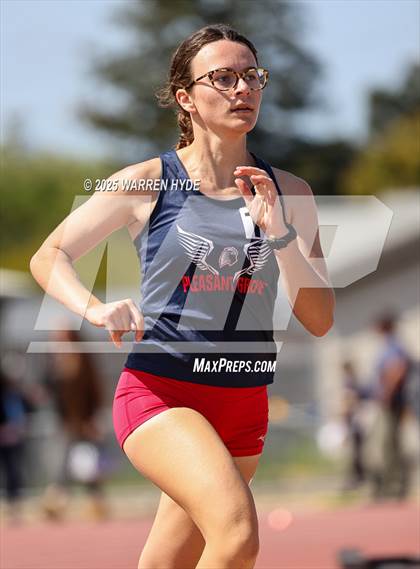 Thumbnail 3 in Herd Roundup @ Elk Grove HS photogallery.