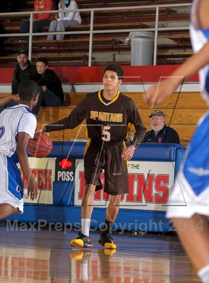 Thumbnail 2 in Thomas Jefferson vs. Hinkley (Holiday Classic) photogallery.