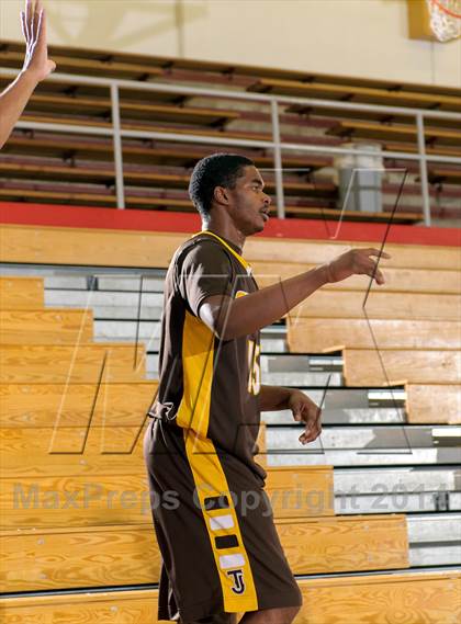 Thumbnail 3 in Thomas Jefferson vs. Hinkley (Holiday Classic) photogallery.