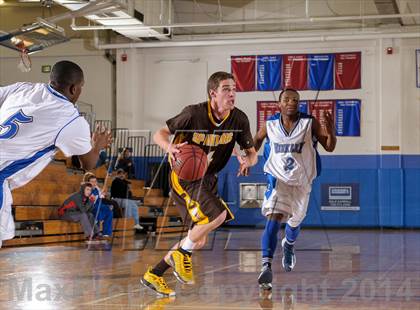 Thumbnail 2 in Thomas Jefferson vs. Hinkley (Holiday Classic) photogallery.