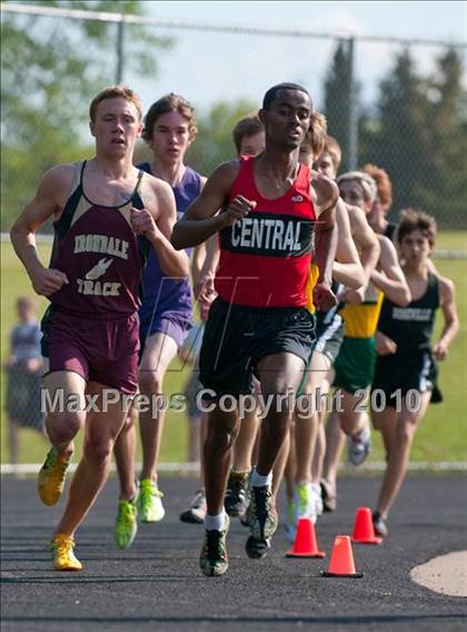 Thumbnail 1 in True Team Section 6AAA (Boys 1600m Run) photogallery.