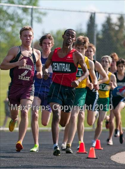 Thumbnail 3 in True Team Section 6AAA (Boys 1600m Run) photogallery.
