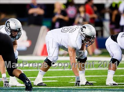 Thumbnail 1 in Cedar Hill vs. Guyer (Kirk Herbstreit National Kickoff Classic) photogallery.