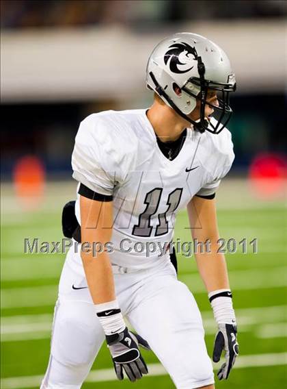 Thumbnail 1 in Cedar Hill vs. Guyer (Kirk Herbstreit National Kickoff Classic) photogallery.