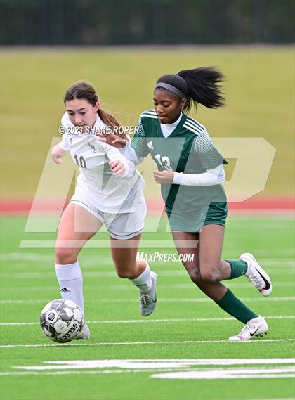 Thumbnail 1 in Longview vs. Lake Highlands (Andie Studley Memorial Showcase) photogallery.
