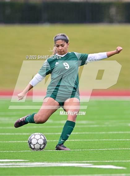 Thumbnail 1 in Longview vs. Lake Highlands (Andie Studley Memorial Showcase) photogallery.