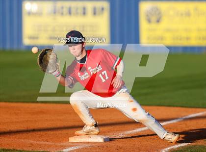 Thumbnail 2 in South Panola vs. Central Hinds Academy photogallery.