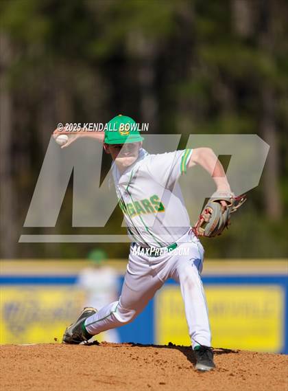 Thumbnail 3 in South Panola vs. Central Hinds Academy photogallery.