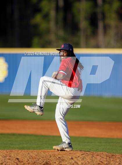 Thumbnail 2 in South Panola vs. Central Hinds Academy photogallery.