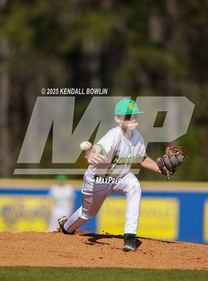Thumbnail 3 in South Panola vs. Central Hinds Academy photogallery.